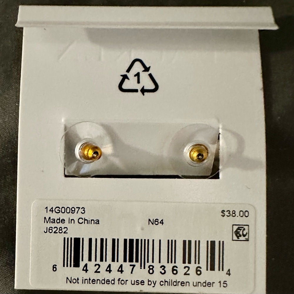 NWT Ralph Lauren Women’s Gold Butterfly Stud Earrings - Picture 4 of 4